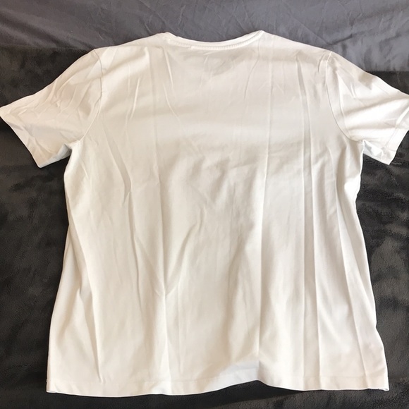 Large White Perry Ellis T-shirt - Picture 2 of 3